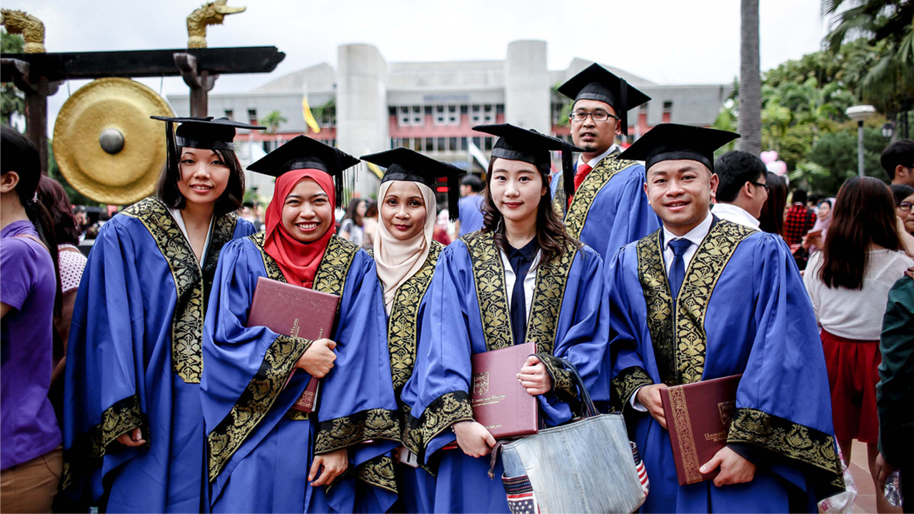 Quick Tour University Malaya, Untuk Orang Muda